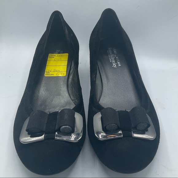“RUSSELL & BROMLEY” for “STUART WEITZMAN” Black Bow Front Suede Heeled Shoes. - Picture 3 of 14